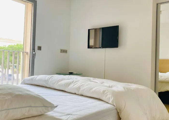 T3 Caroline 13 Apartment *